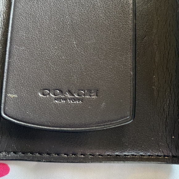 Coach Keyholder - Picture 6 of 13